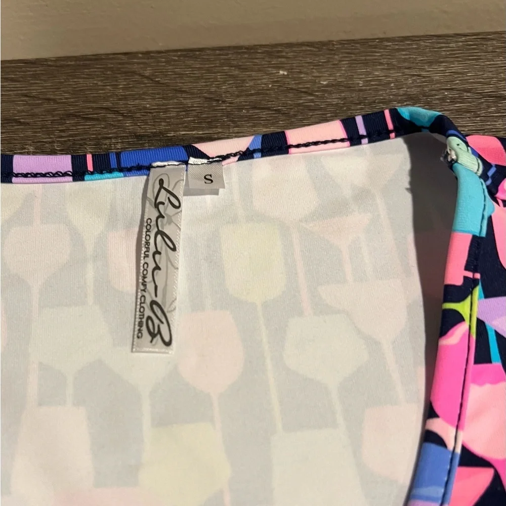 Lulu B UPF 50 Puff Sleeve Cooling Top Wine Glass Print Size Small NWT new resort - Picture 2 of 12